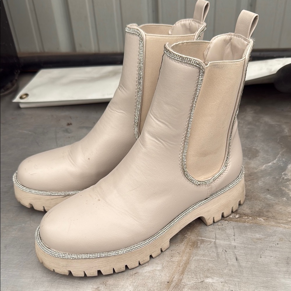 Elegant Cream Ankle Fashion Nova Boots